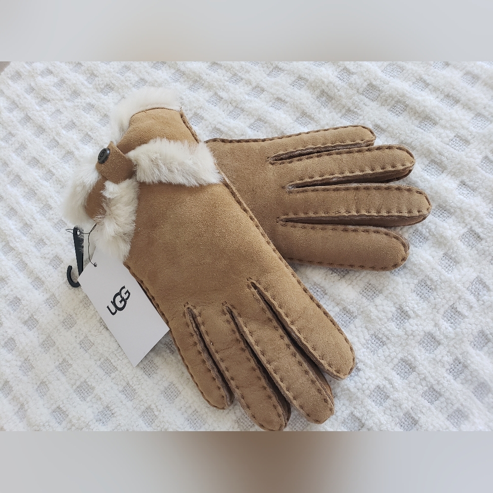 Uggs gloves brown size small